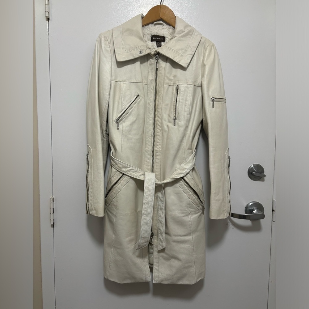 Danier leather white coat * needs cleaning*